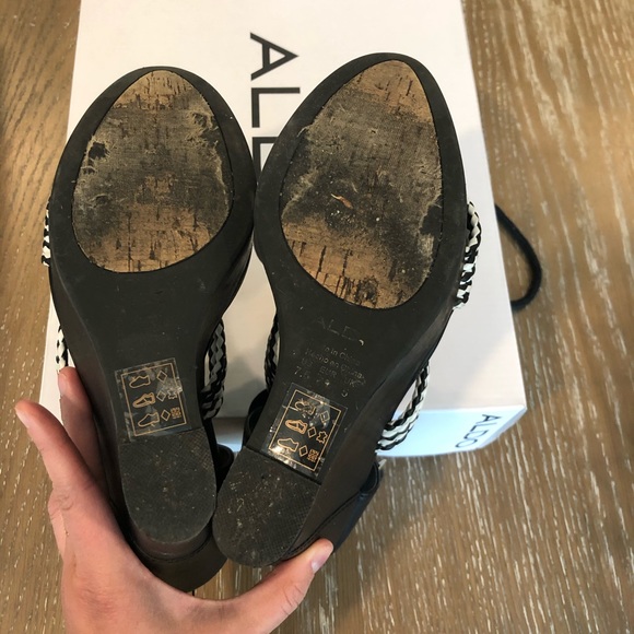 ALDO Wedges (Ladies US 7.5) - Picture 4 of 4